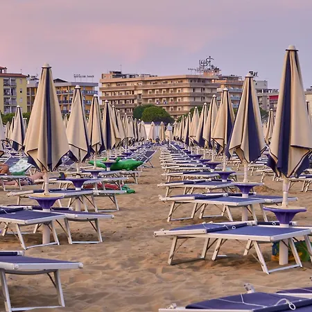 Comfy Seaside Flat Ideal For 5 Guests - Beahost Apartamento *